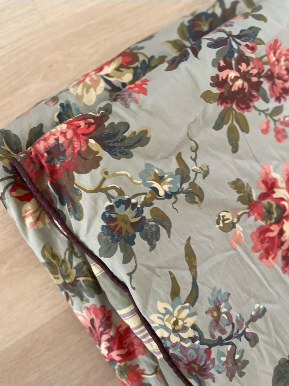 CHAPS Ralph Lauren Home Floral Comforter Reversible Cottagecore  108x96 King